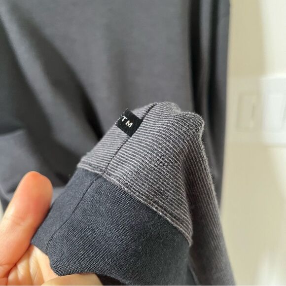 Travis Mathew Carlin Pullover XL - Picture 10 of 13